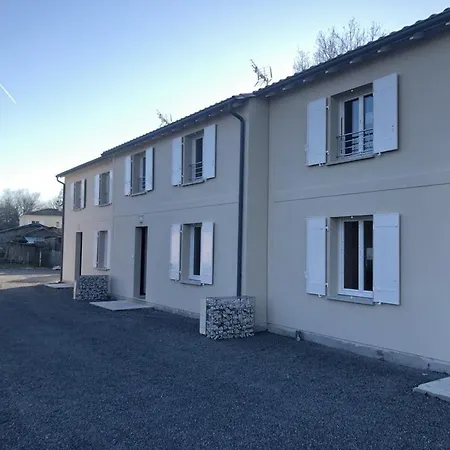 Holiday home Maison Climatisee 3 Au Coeur Des Vignobles Bordeaux *